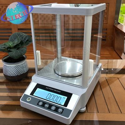 Cân phân tích 3 số 300g/0.001g Stech International PR-3003C